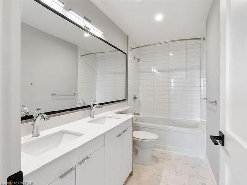 408-34 Norman Street, Brantford, ON - Indoor Photo Showing Bathroom