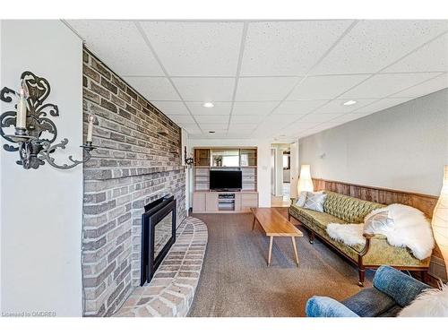 612 Laural Drive, Burlington, ON - Indoor Photo Showing Living Room With Fireplace