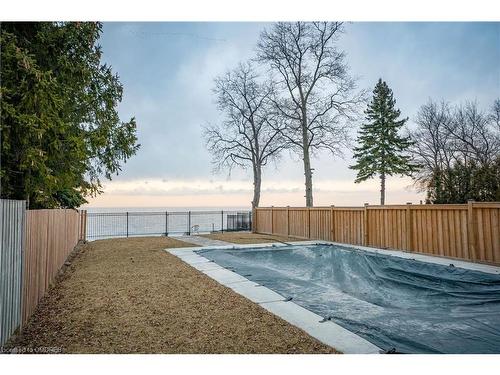 6 Campview Road, Stoney Creek, ON - Outdoor