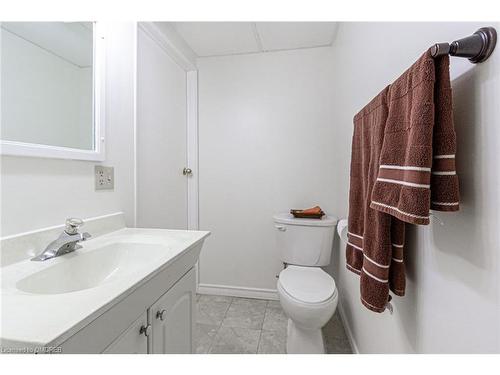 619 Beaver Court, Milton, ON - Indoor Photo Showing Bathroom
