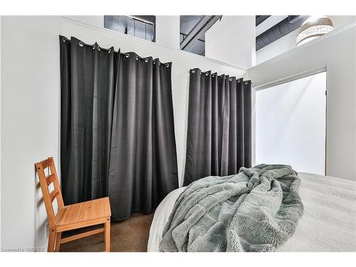 404-404 King Street Street W, Kitchener, ON - Indoor Photo Showing Bedroom