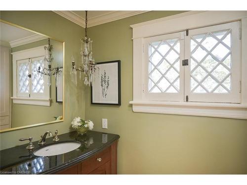 397 Trafalgar Road, Oakville, ON - Indoor Photo Showing Bathroom