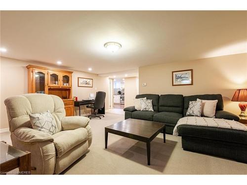 7491 15 Side Road, Halton Hills, ON - Indoor Photo Showing Living Room