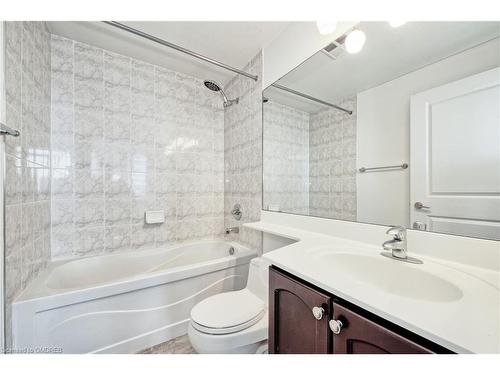2507-80 Absolute Avenue, Mississauga, ON - Indoor Photo Showing Bathroom