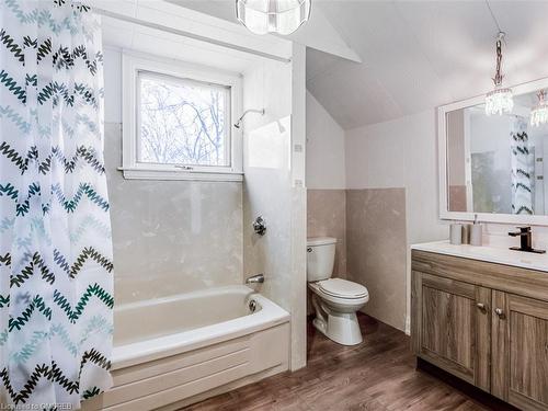 804 Shadeland Avenue, Burlington, ON - Indoor Photo Showing Bathroom