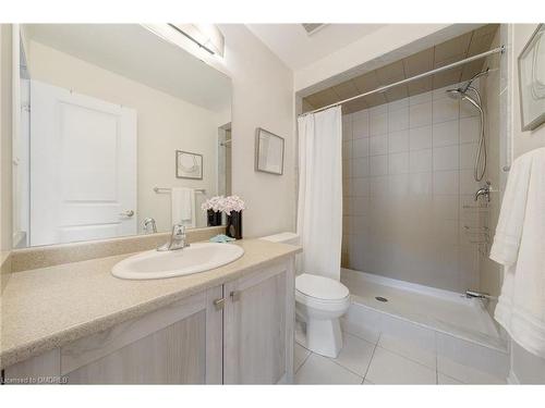 25-8317 Mulberry Drive, Niagara Falls, ON - Indoor Photo Showing Bathroom