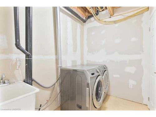 3083 Preserve Drive, Oakville, ON - Indoor Photo Showing Laundry Room