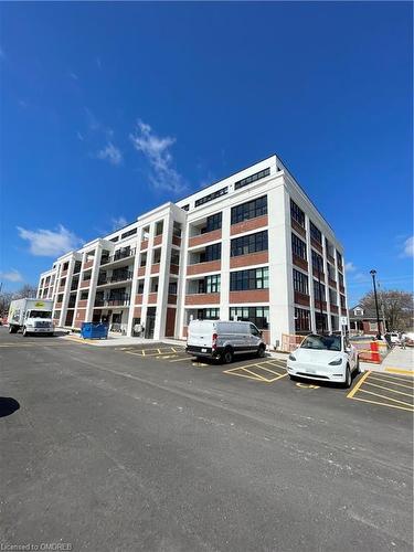 110-120 Huron Street, Guelph, ON - Outdoor