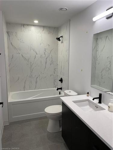 110-120 Huron Street, Guelph, ON - Indoor Photo Showing Bathroom