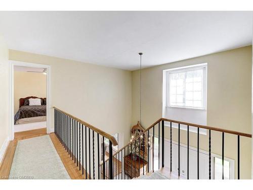 1527 Green Glade Court, Mississauga, ON - Indoor Photo Showing Other Room