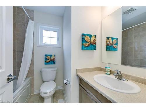 128 Celano Drive, Waterdown, ON - Indoor Photo Showing Bathroom