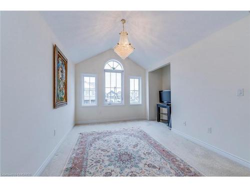 128 Celano Drive, Waterdown, ON - Indoor Photo Showing Other Room