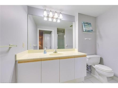 115-2199 Sixth Line, Oakville, ON - Indoor Photo Showing Bathroom