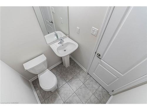 12-8273 Tulip Tree Drive Drive, Niagara Falls, ON - Indoor Photo Showing Bathroom