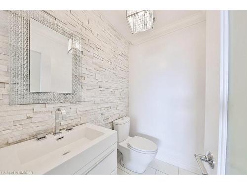 1470 Watersedge Road, Mississauga, ON - Indoor Photo Showing Bathroom