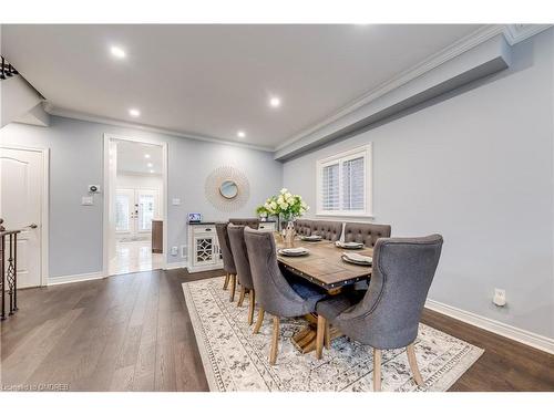 5488 Tenth Line W, Mississauga, ON - Indoor Photo Showing Dining Room
