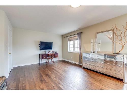 372 Creek Path Avenue, Oakville, ON - Indoor Photo Showing Bedroom