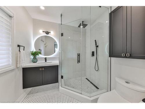 2204 Shardawn Mews, Mississauga, ON - Indoor Photo Showing Bathroom