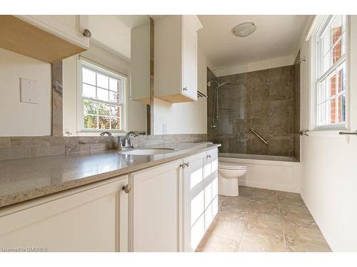 273 Cairncroft Road, Oakville, ON - Indoor Photo Showing Bathroom