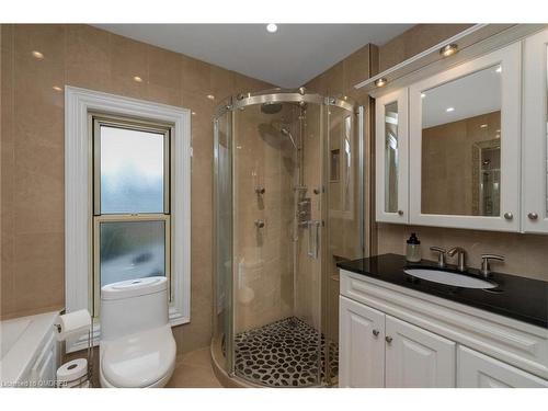 77 Guelph Street, Georgetown, ON - Indoor Photo Showing Bathroom
