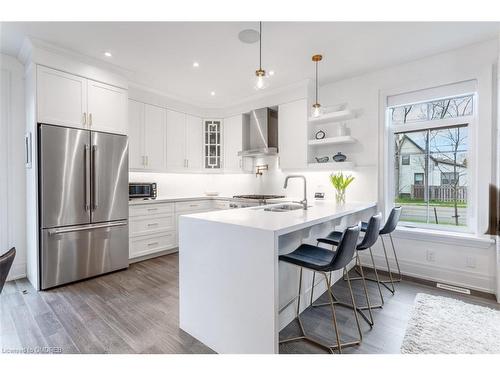 1-2134 New Street, Burlington, ON - Indoor Photo Showing Kitchen With Upgraded Kitchen
