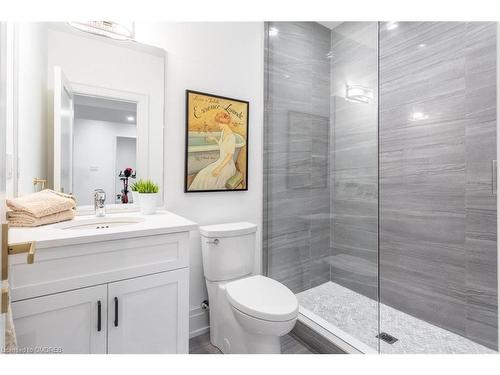 1-2134 New Street, Burlington, ON - Indoor Photo Showing Bathroom