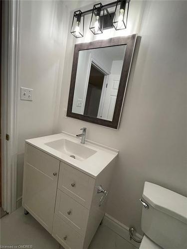 98 Adler Drive, Cambridge, ON - Indoor Photo Showing Bathroom