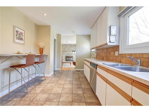 2169 Constance Drive, Oakville, ON - Indoor Photo Showing Kitchen With Double Sink
