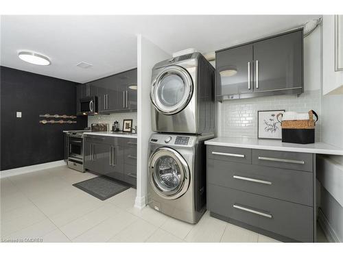 1 Terry Court, Georgetown, ON - Indoor Photo Showing Laundry Room