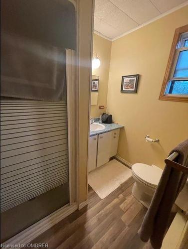 1569G Weslemkoon Lake Road, Limerick, ON - Indoor Photo Showing Bathroom