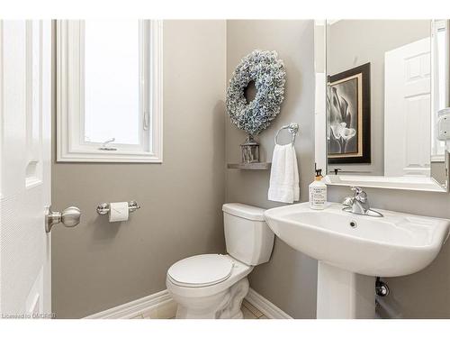 750 Sudgen Terrace Terrace, Milton, ON - Indoor Photo Showing Bathroom