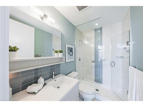 404-457 Plains Road E, Burlington, ON - Indoor Photo Showing Bathroom