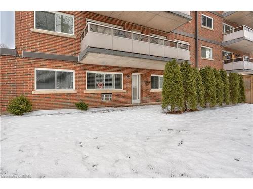 103-14 Norris Place, St. Catharines, ON - Outdoor