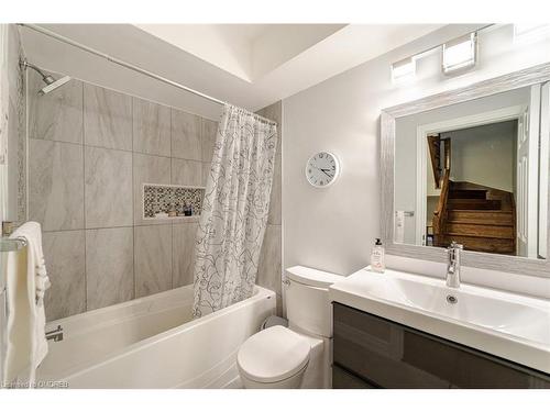 239 Littlewood Drive, Oakville, ON - Indoor Photo Showing Bathroom