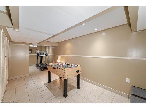 239 Littlewood Drive, Oakville, ON - Indoor Photo Showing Other Room