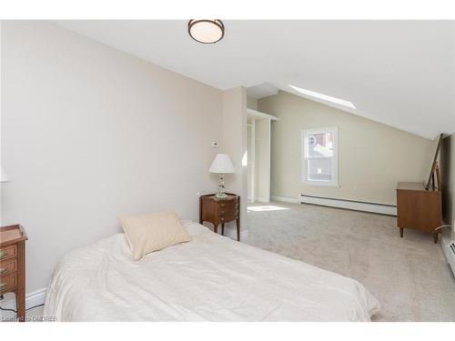 5 & 7 Guelph Street, Georgetown, ON - Indoor Photo Showing Bedroom