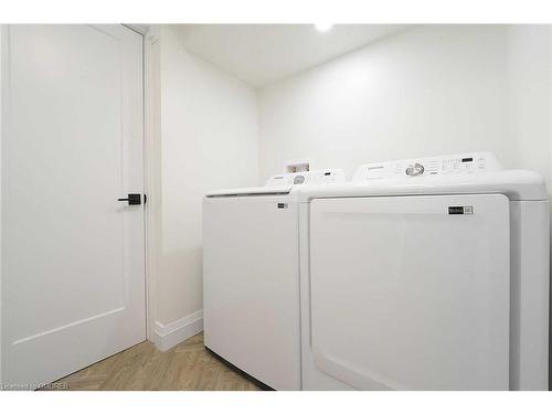 52 Watt Street, Guelph, ON - Indoor Photo Showing Laundry Room