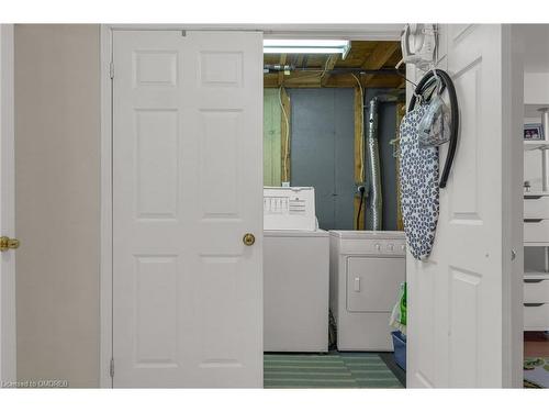 89 Jackson Court W, Welland, ON - Indoor Photo Showing Laundry Room