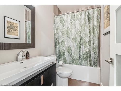 308-66 Bay Street S, Hamilton, ON - Indoor Photo Showing Bathroom