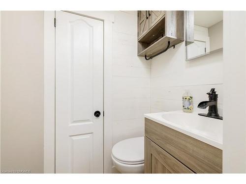 7433 5 Side Road, Halton, ON - Indoor Photo Showing Laundry Room