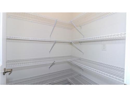 124 Beacon Drive, Thornbury, ON - Indoor With Storage