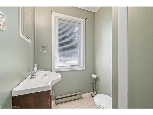 16651 Leslie Hill Road, Halton Hills, ON - Indoor Photo Showing Bathroom