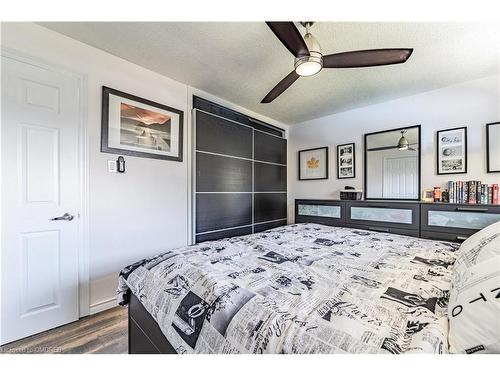 1224 Redbank Crescent, Oakville, ON - Indoor Photo Showing Bedroom