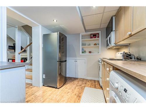 1224 Redbank Crescent, Oakville, ON - Indoor Photo Showing Kitchen