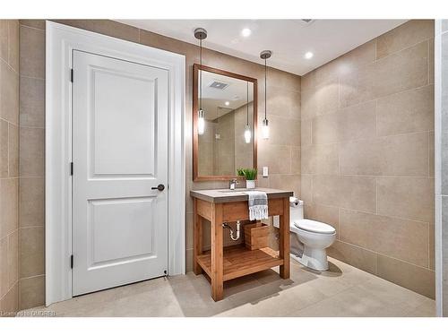 1087 Birchview Avenue, Oakville, ON - Indoor Photo Showing Bathroom