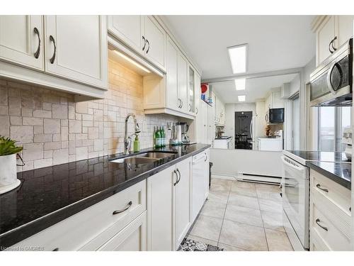 508-1425 Ghent Avenue, Burlington, ON - Indoor Photo Showing Kitchen With Double Sink