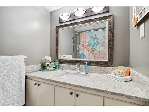 508-1425 Ghent Avenue, Burlington, ON - Indoor Photo Showing Bathroom