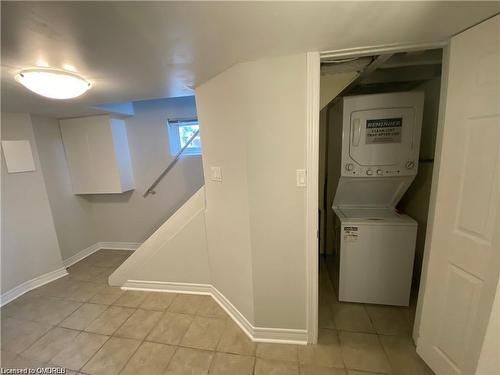 24 King Street, Thorold, ON - Indoor Photo Showing Laundry Room