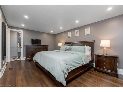48 Regan Crescent, Georgetown, ON - Indoor Photo Showing Bedroom