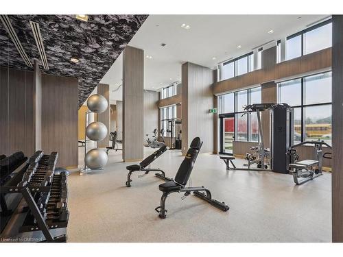 302-405 Dundas Street W, Oakville, ON - Indoor Photo Showing Gym Room
